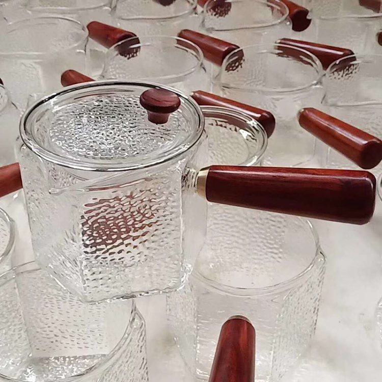 glass_20220809091845